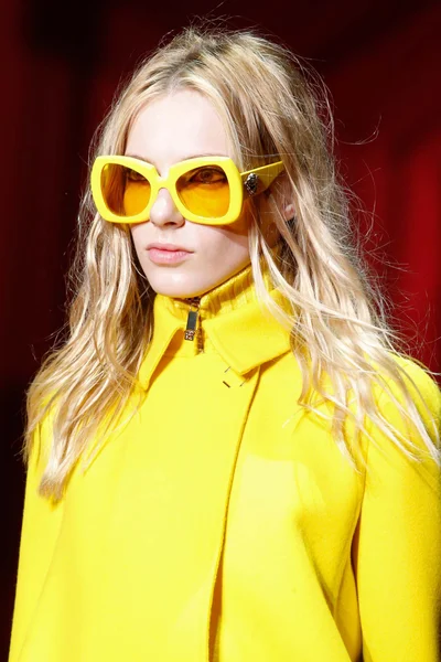 Look 24